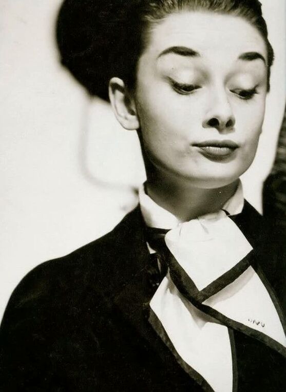 6 elegant audrey hepburn scarf styles how to wear them, How to wear a scarf like Audrey Hepburn
