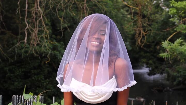 3 pretty diy wedding veils you can make in just 15 minutes, DIY mantilla wedding veil worn over the face