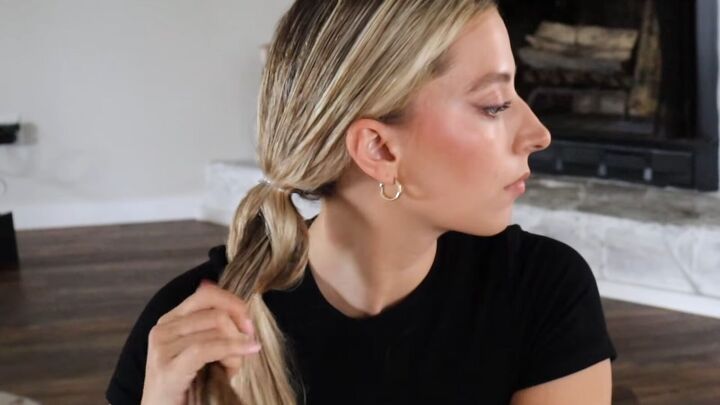 4 cute hairstyles with wet hair for when you re in a rush, How to do a pull through braid