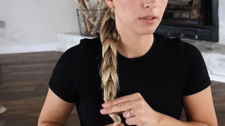 4 Cute Hairstyles With Wet Hair For When You re In A Rush Upstyle 4-cute-hairstyles-with-wet-hair-for-when-you-re-in-a-rush-upstyle