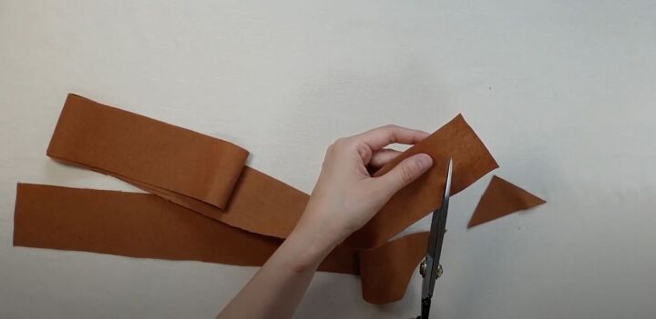 how to easily make a diy crossbody strap for a bag or purse, Cutting away the triangle