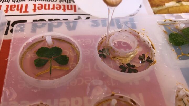 how to easily make lucky resin flower jewelry using clovers, How to make resin jewelry