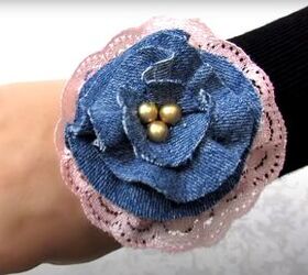 How to Make a DIY Denim Bracelet With a Cute Flower Design