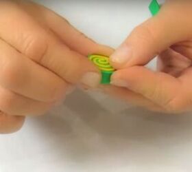 how to make adorable diy candy hair clips using foam glue, Rolling the foam strips into a circle