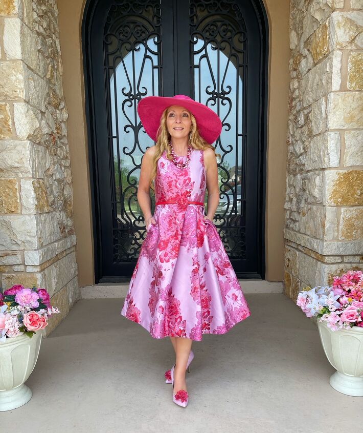 Create a Kentucky Derby Hat Party! Outfit Ideas Included | Upstyle Create a Kentucky Derby Hat Party! Outfit Ideas Included | Upstyle