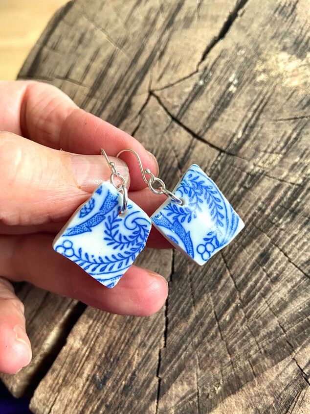 how to make a pair of lovely earrings by using recycled crockery, Ceramic earrings