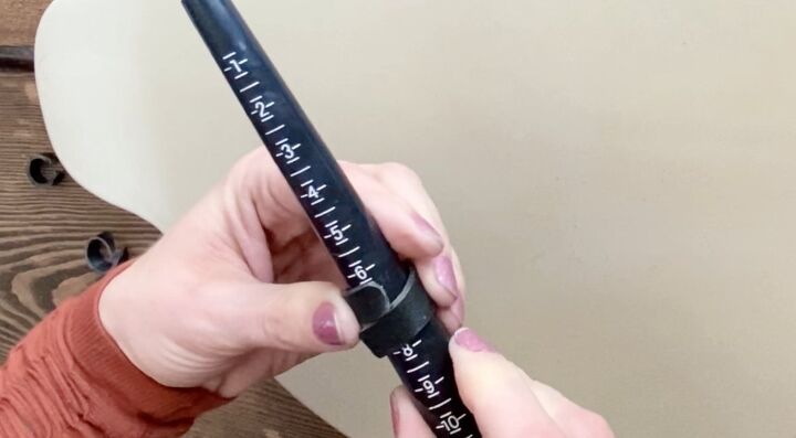 How to Make Your Own Ring From Recycled Vinyl Records | Upstyle