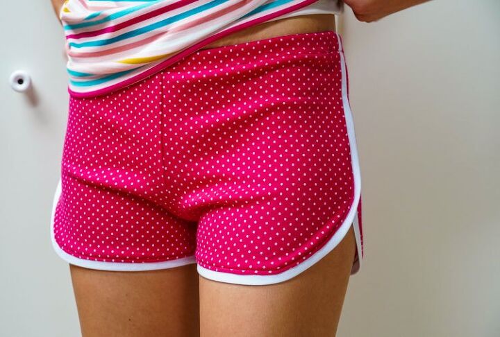 how to sew women s shorts roses with hems, Pattern for women s shorts sewing photo instructions