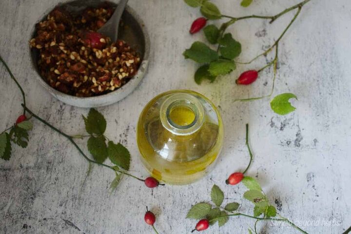 how to make rosehip oil to heal your skin, rosehip oil how to use
