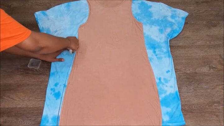how to turn an oversized t shirt into a cute diy tie dye dress, Cutting out the dress pattern