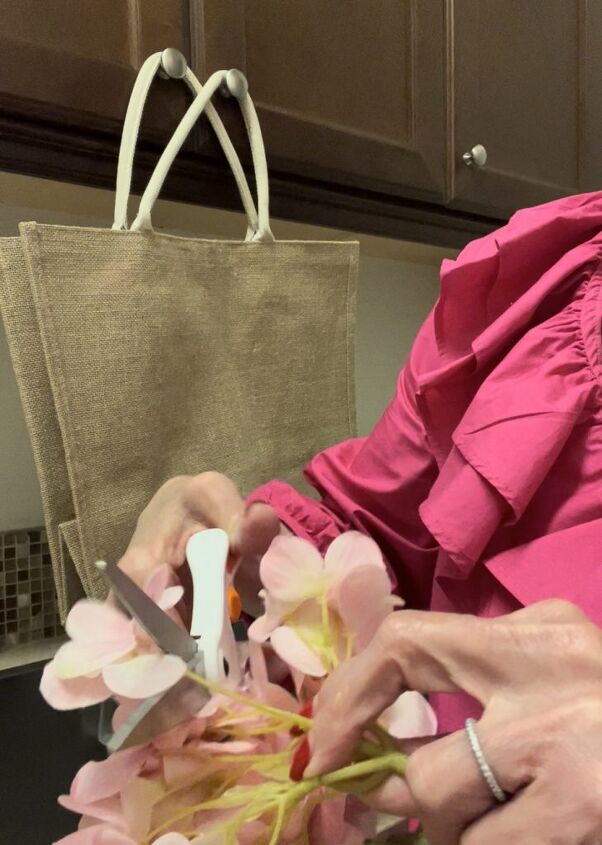 a diy floral tote bag for spring