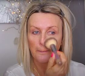 how to make your foundation last longer try this simple hack, Applying setting powder first