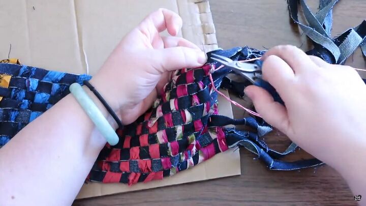 looking for a new accessory try this easy scarf weaving tutorial, Sewing the yarn in place