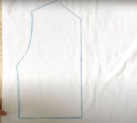 how to make a jacket from old clothes with faux sherpa lining, Drawing the faux sherpa lining pattern on a towel