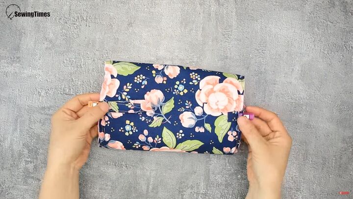 how to sew a cute diy cosmetic bag for carrying makeup, Pinning the straps onto the bag