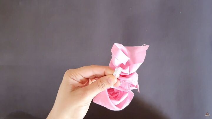 how to make a secret zip scrunchie in 6 super simple steps, Hand sewing the end of the elastic together