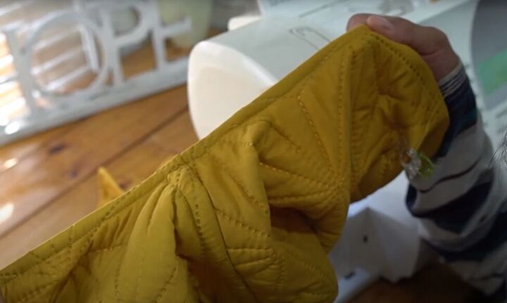 how to make a quilted jacket for spring using a thrift store blanket, Finishing the neckline with bias tape
