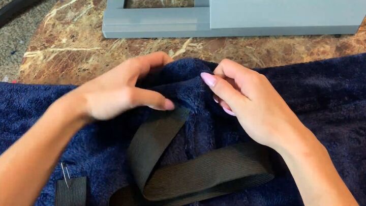 how to make fuzzy cozy pajamas out of a 16 walmart blanket, Inserting the elastic for the waist