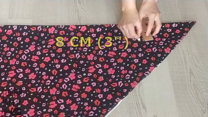 How to Sew an A-Line Dress Without a Pattern in 4 Simple Steps | Upstyle How to Sew an A-Line Dress Without a Pattern in 4 Simple Steps | Upstyle