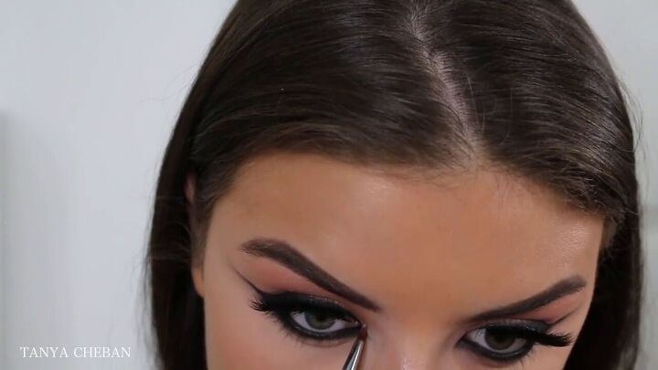how to recreate kim kardashian s makeup complete with contour, Extending the eyeliner to the inner corners