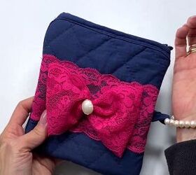 How to Sew a Cute Zipper Pouch Using 2 Dollar Store Potholders