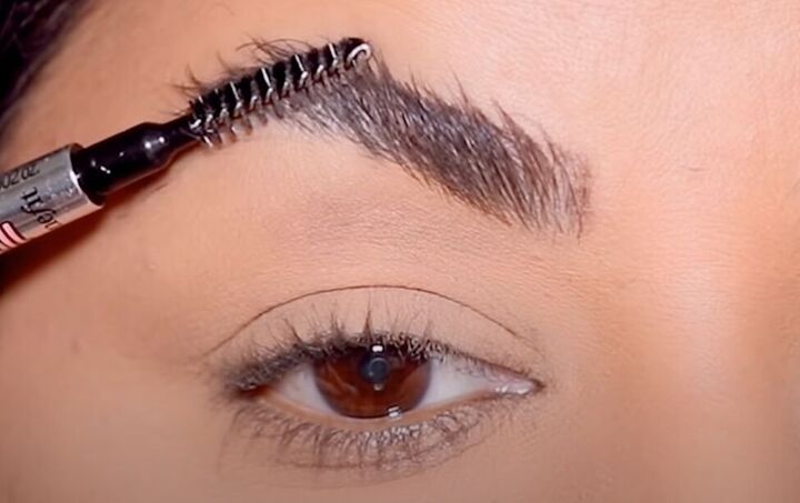 how to do simple 3 point eyebrow mapping to shape maintain brows, Brushing brow hairs upwards