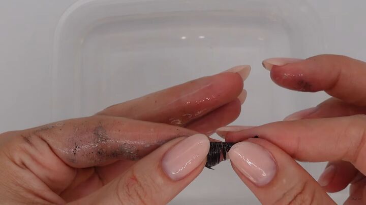 how to clean false lashes easily safely so you can reuse them, Washing mascara off false lashes
