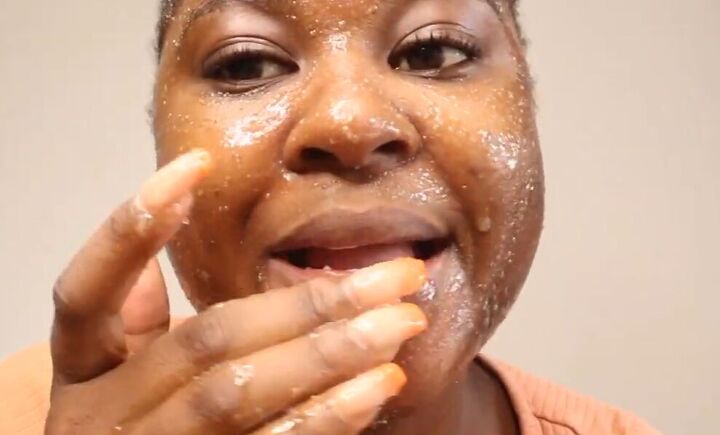 how to make a gentle diy sugar scrub for your face in 5 easy steps, Scrubbing the lips
