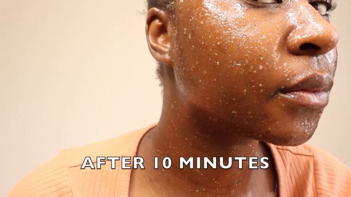 how to make a gentle diy sugar scrub for your face in 5 easy steps, Leaving the DIY face scrub on as a face mask