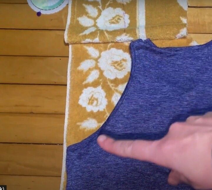 how to upcycle old towels into a beach coverup
