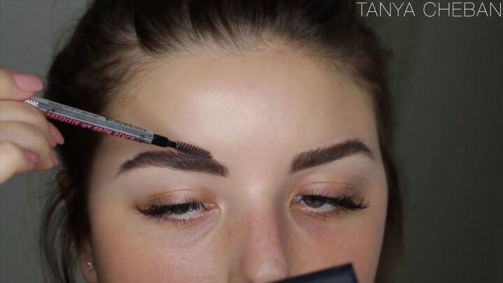 are your eyebrows getting a little unruly try this easy brow tutorial, Eyebrow tutorial