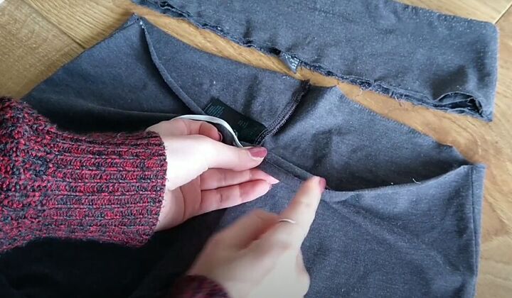 2 quick easy upcycling ideas diy fur collar strappy leggings, Sewing new elastic into the waist