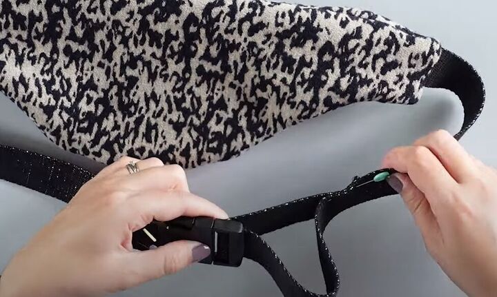 how to make a fanny pack from scratch in 7 simple steps free pattern, Adding the strap buckle