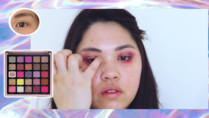 how to do sexy dramatic fox eye makeup with pops of pink purple, Applying a champagne pink color to the inner corners
