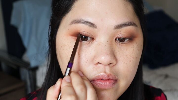 looking for a subtle sultry look try this soft glam makeup tutorial, Applying brown eyeliner