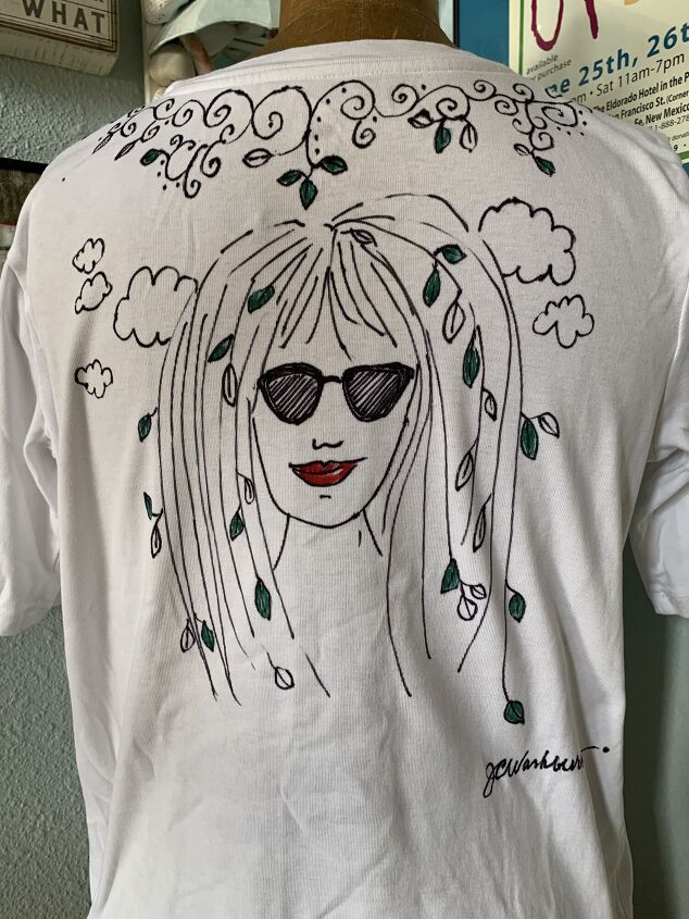 diy doodle tee white tee transformation so fun to do and wear