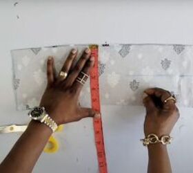 how to make a maxi skirt with slits pockets perfect for summer, Measuring to find the center