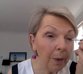 How To Do Light Summer Eye Makeup Over 60 In 8 Simple Steps Upstyle