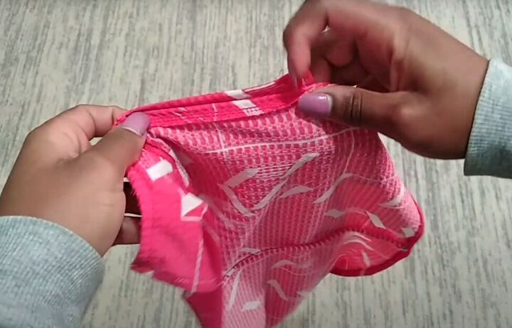 how to make a twist top diy twist front bandeau in 4 easy steps, How to make a twist front crop top
