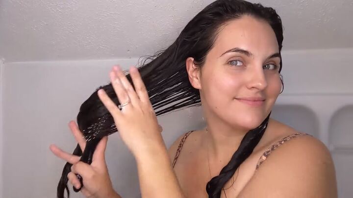 How to Damp Style Curly Hair: Wet & Wavy Hairstyling | Upstyle