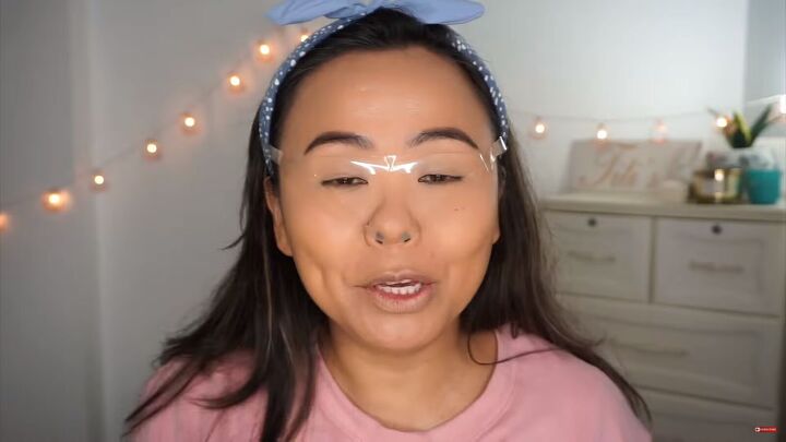 8 viral trending makeup hacks you need to try, Applying tape over the eyes