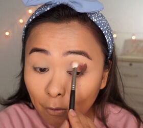 8 viral trending makeup hacks you need to try, Blending eyeshadow colors together