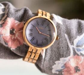 3 ways to style a wood watch