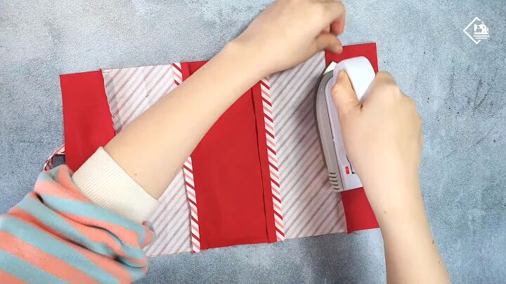 how to make a cute diy box bag that looks like a mini caramel, Pressing the seams to the center
