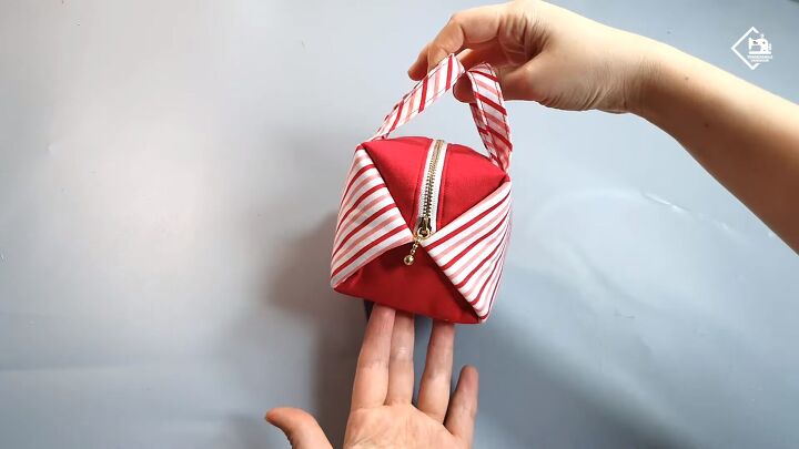 how to make a cute diy box bag that looks like a mini caramel, DIY box bag from the front