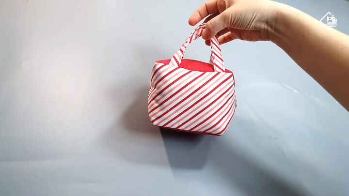 how to make a cute diy box bag that looks like a mini caramel, DIY box bag from the side