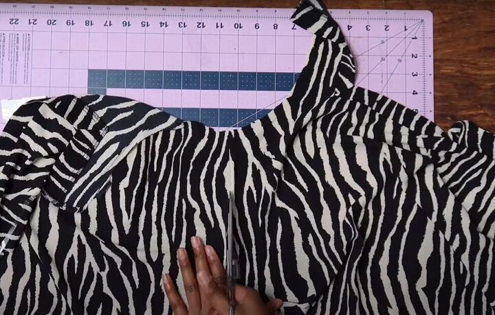 Diy Back Less T How to Make a DIY Backless Top Inspired By Reformation's Cash Top | Upstyle