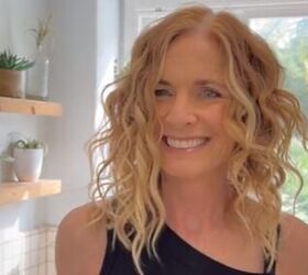 How to Refresh Curly Hair in 3 Quick & Easy Steps