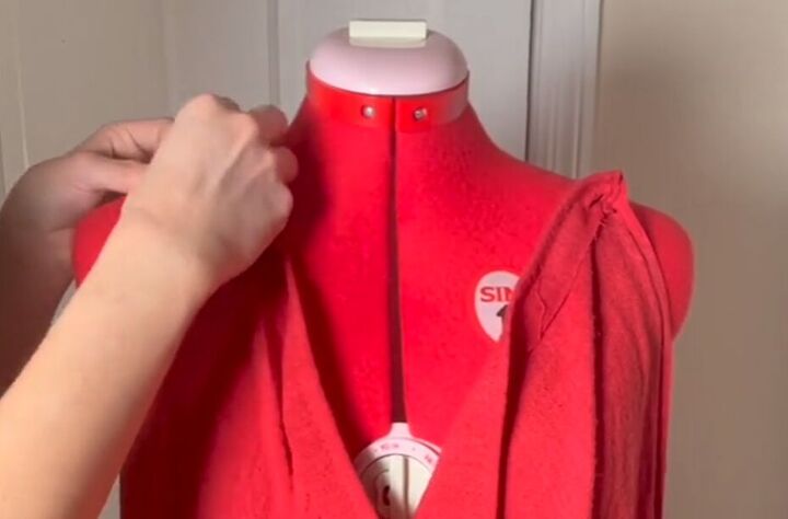 how to quickly easily turn a scarf into a dress, Fashioning a cowl neckline on a dress form