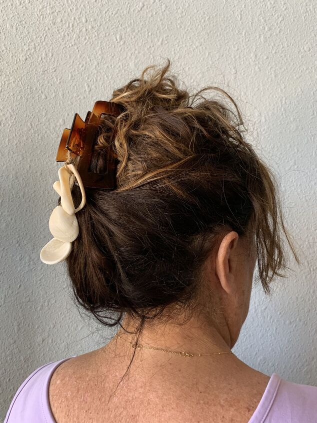 diy shell hair clip clip up beach curls and splash in the waves